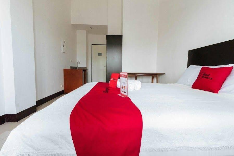 Reddoorz Plus At Banawe Quezon City Eksteriør billede