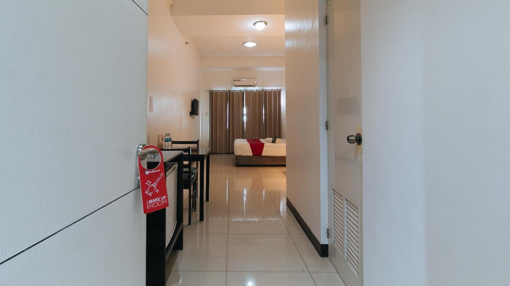 Reddoorz Plus At Banawe Quezon City Eksteriør billede