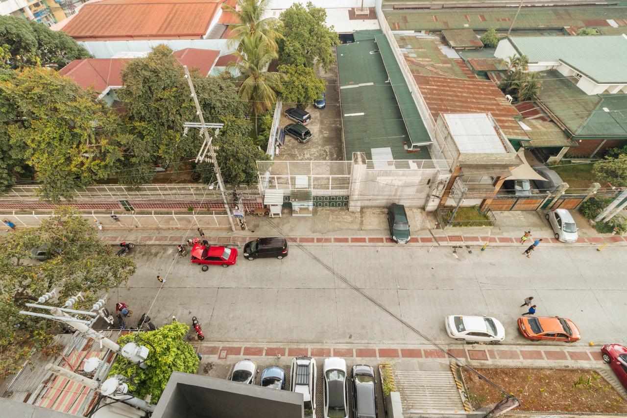 Reddoorz Plus At Banawe Quezon City Eksteriør billede