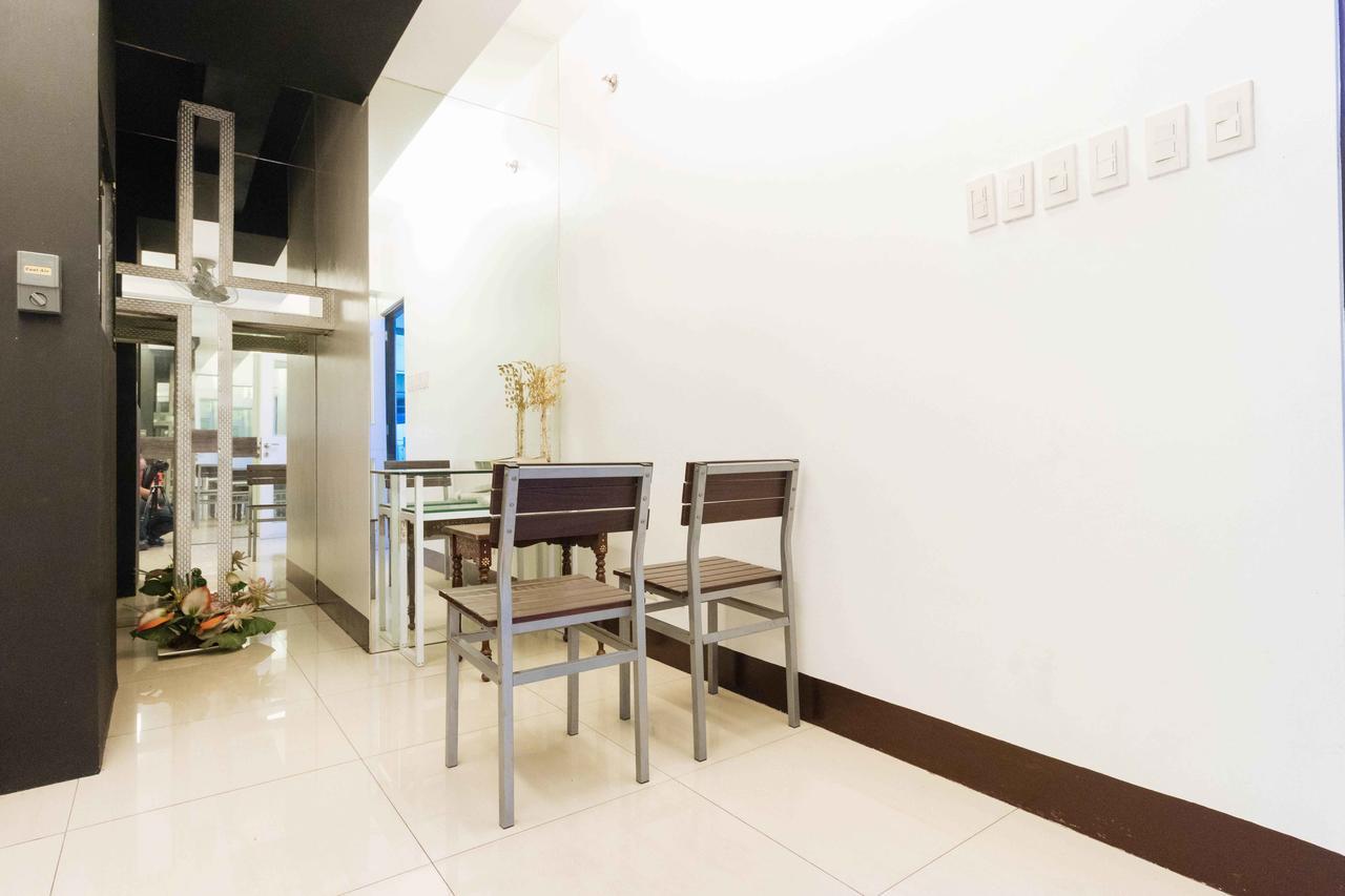Reddoorz Plus At Banawe Quezon City Eksteriør billede
